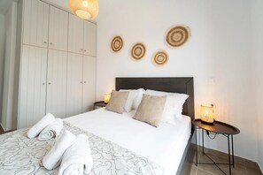 Signature Suite with Panoramic Sea View
