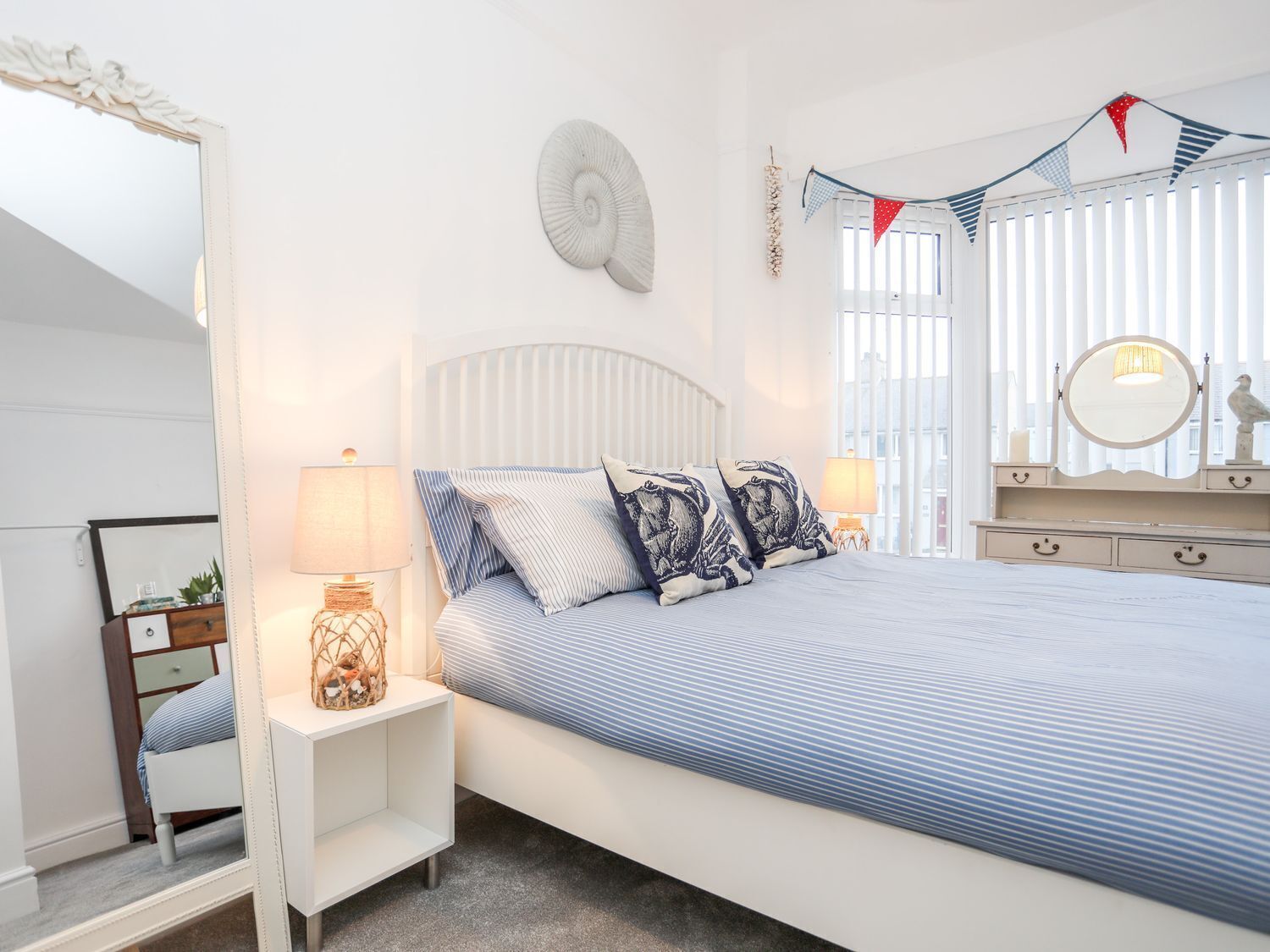 5 Schlafzimmer, kostenloses WLAN, individuell dekoriert