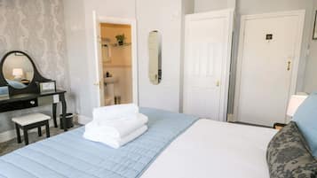 8 bedrooms, WiFi (free), individually decorated, individually furnished