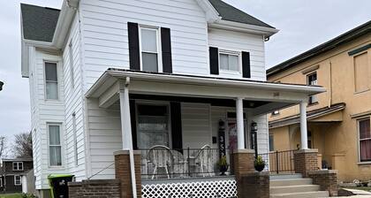 3-bedroom house In Jacksonville, IL