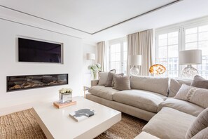 Fernseher, Kamin