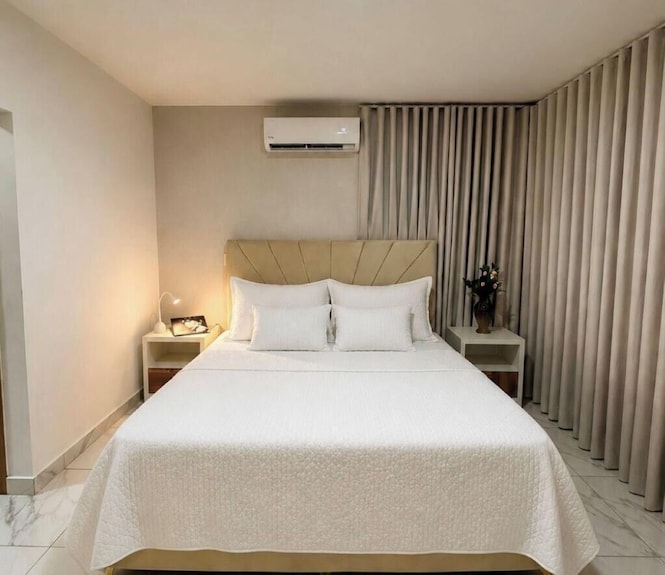 Modern Luxury Villa Private Jacuzzi 5 Minutes To Playa Dorada. - Puerto Plata