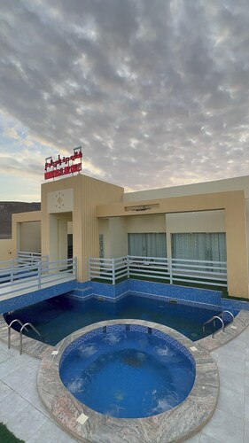 Private Family Chalet with Pool near Ras Al Jinz Turtle Reserve