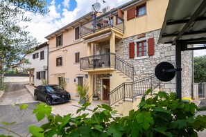 Exterior - Apartment Nino for 4 persons near Porec with a beautiful panoramic view (Dračevac)