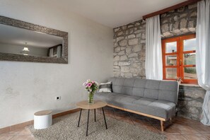 Smart TV - Apartment Nino for 4 persons near Porec with a beautiful panoramic view (Dračevac)