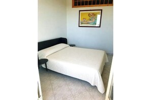 WiFi, bed sheets - Vrbo Property (Finale)