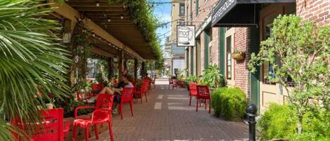 Outdoor dining