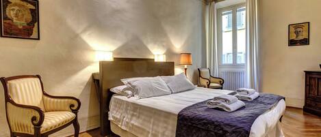 شقة | مكواة/لوح كي وواي فاي مجانًا