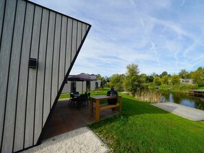 House | Outdoor dining - Holiday Home in Kampen With Terrace (Kampen)