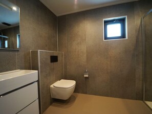 House | Bathroom - Holiday Home in Kampen With Terrace (Kampen)