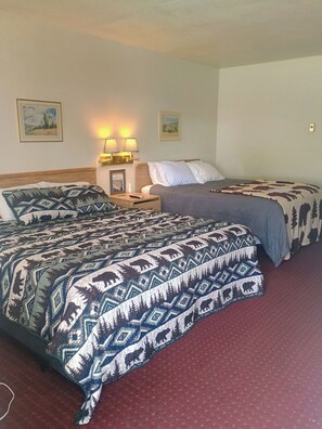 Standard Double Room, Garden View - Two Medicine Inn and Resort  (East Glacier Park)