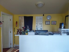 Lobby - Two Medicine Inn and Resort  (East Glacier Park)