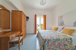 Room - Vrbo Property (Barano D'ischia)