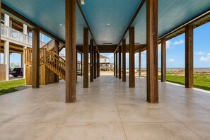 Property grounds - Beachfront Retreat with Stunning Gulf Views (Freeport)