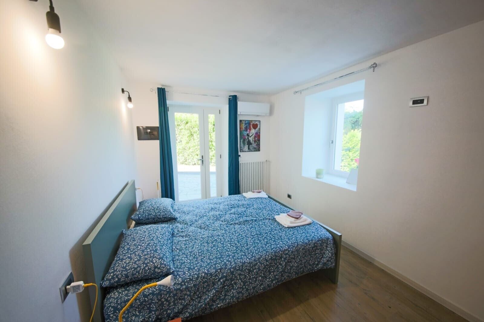 2 bedrooms, WiFi, bed sheets