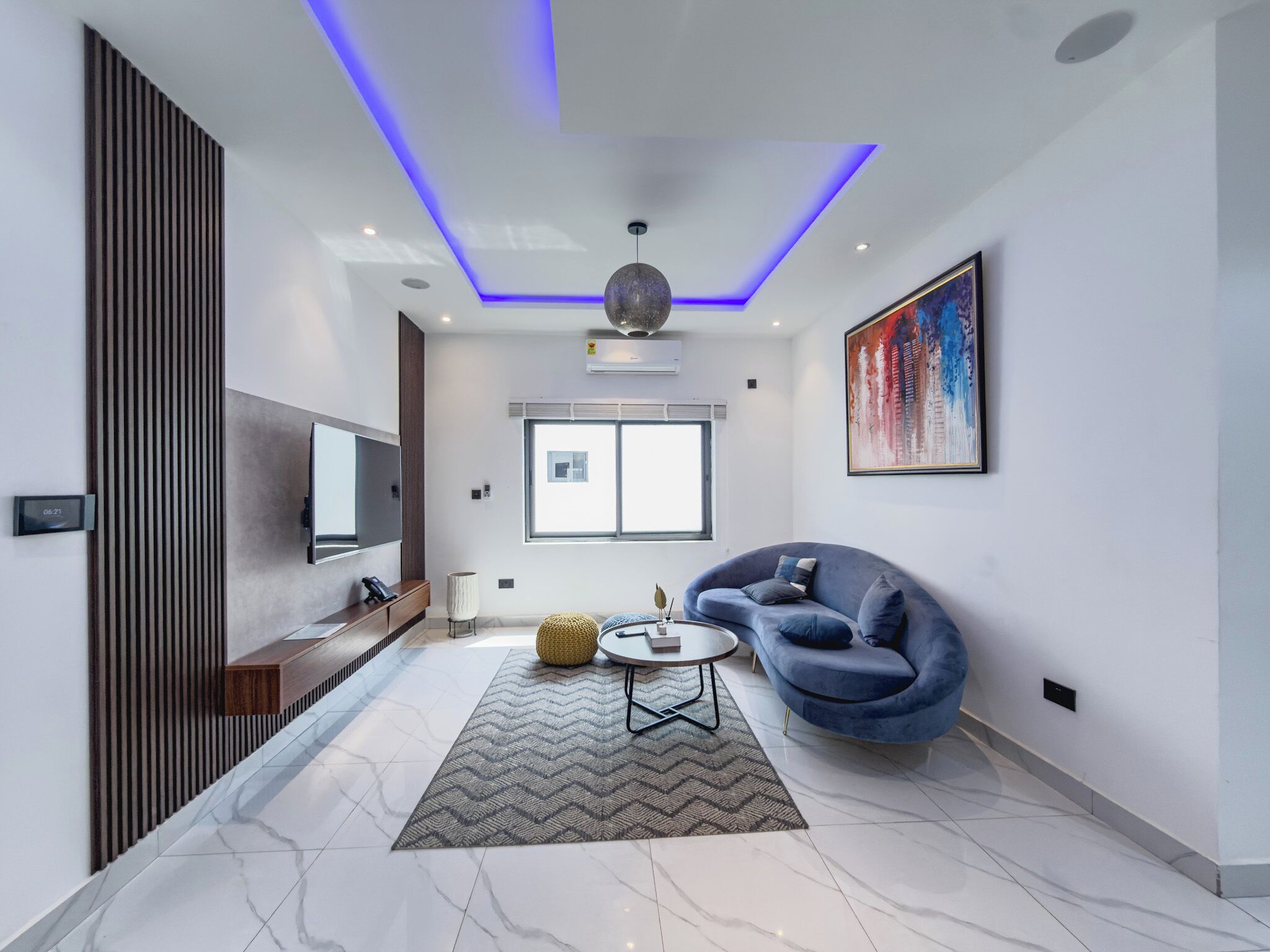Smart TV, books, stereo, printers