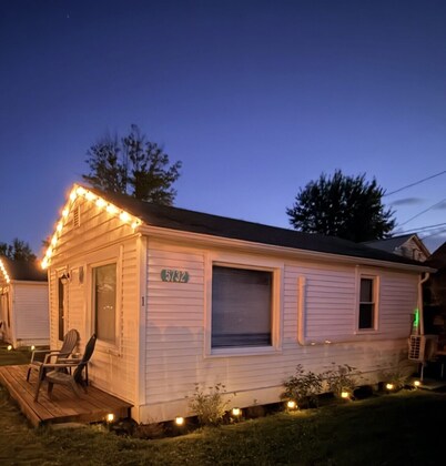 Adorable and Cozy GOTL Cottage - Pet Friendly
