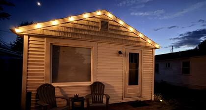 Wonderful and Quaint GOTL Cottage- Pet Friendly!