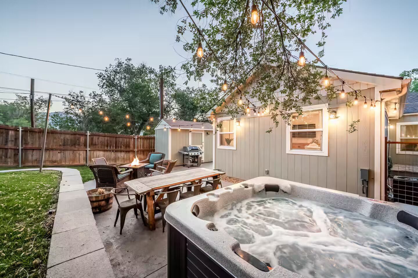 Outdoor dining