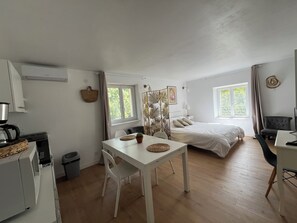 Strykejern/-brett, wi-fi og sengetøy