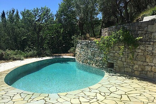 Perfect 3-bedroom cottage in charming Bargemon for your getaway