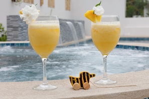 Utomhuspool