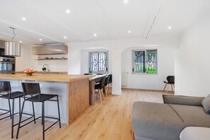 Interior - Family House near Nice & Monaco with Shared Terrace, Private Garden, and Wi-Fi (Drap)