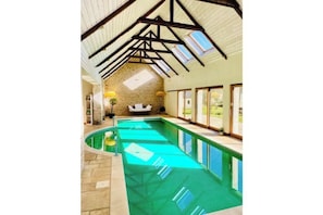 Pool - Vrbo Property (Ploërdut)