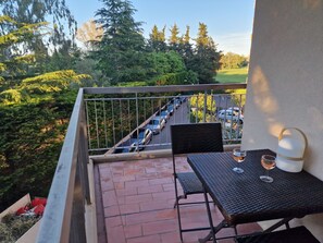 Outdoor dining - Apartment in Mandelieu-la-Napoule (Mandelieu-la-Napoule)