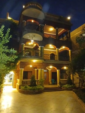 Ngoại thất