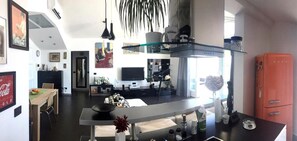 Interior - Apartment 'Casa Marea Attico' with Sea View, Wi-Fi and Air Conditioning (Marzamemi)