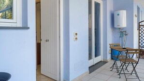 Unclassified image, 4 of 29, button - Casa Marea Ground Floor with Garden, Wi-Fi and Air Conditioning (Marzamemi)