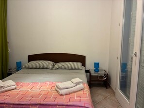Room - Casa Marea Second Floor with Sea View, Wi-Fi and Air Conditioning (Marzamemi)