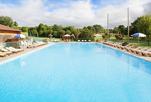 Family vacation in waterpark capital of US. 2-bdrm 1ba Wisconsin Dells with AC