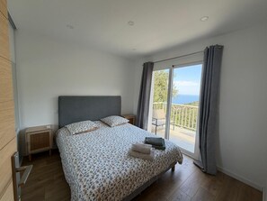 2 soverom, strykejern/-brett, wi-fi og sengetøy