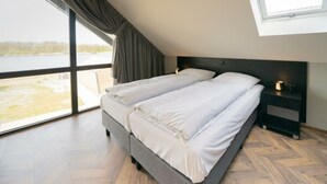 Ảnh chưa phân loại, 3 trong số 12 ảnh, nút