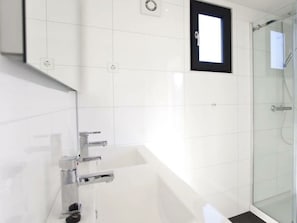 House | Bathroom - Cube Exclusive 4 (Halfweg)