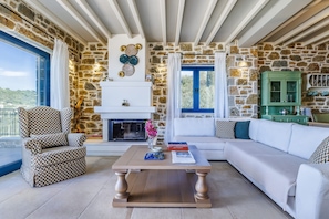 TV, music library - Villa Alverionis, Divine Sea Views, Private Infinity Pool, Spacious Furnished. (Skopelos)
