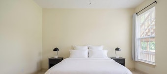 Superb 3-bedroom apartment walking distance to the historical in Buena Vista