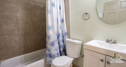 Superb 3-bedroom apartment walking distance to the historical in Buena Vista