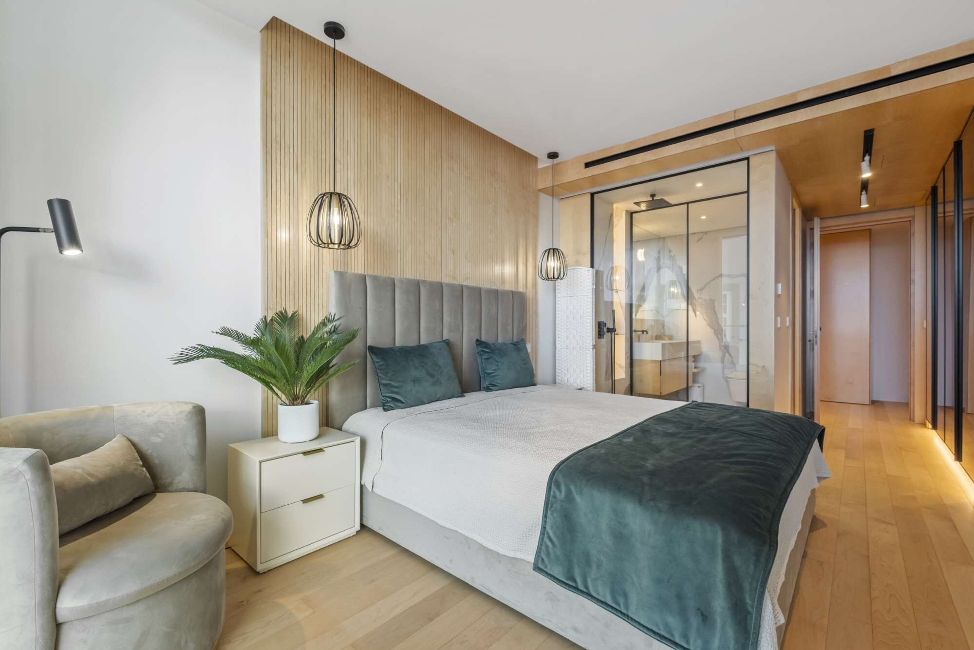 3 chambres, bureau, Wi-Fi, draps fournis