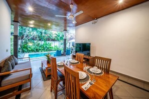 Dining - Villa Kusuma 1 Seminyak (Badung)