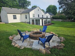 Terrace/patio - Awesome 3-bedroom house with AC in delightful Des Moines (Des Moines)