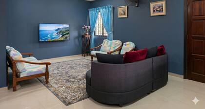 Spacious 2.5-storey semi detached house near SILK highway toward KL/Putrajaya.