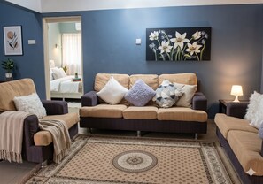 Living area - Spacious 2.5-storey semi detached house near SILK highway toward KL/Putrajaya. (Kajang)