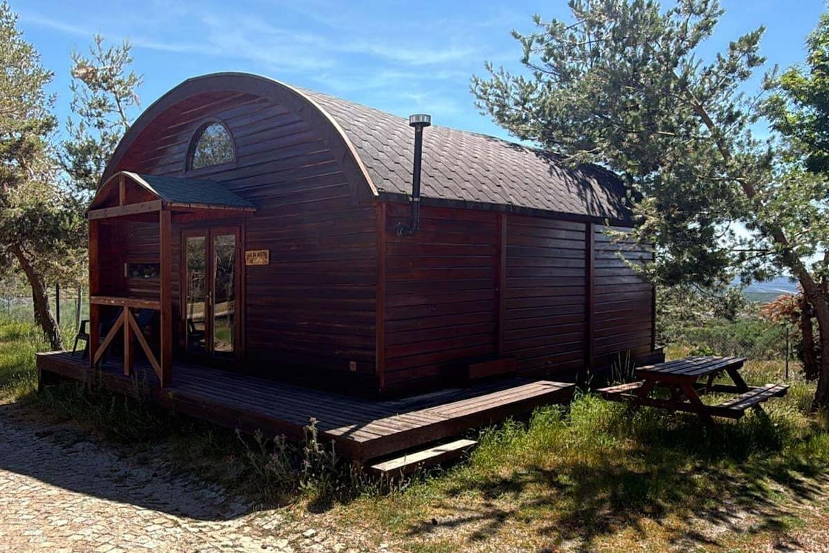 Desk, laptop workspace, free WiFi, bed sheets