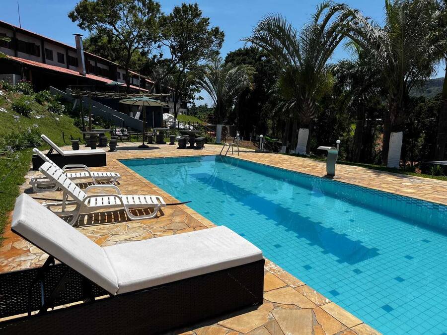 Indoor pool, 2 outdoor pools