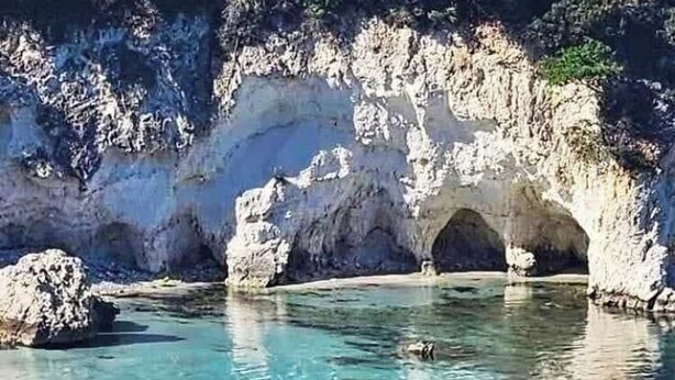 Una spiaggia nelle vicinanze, teli da spiaggia