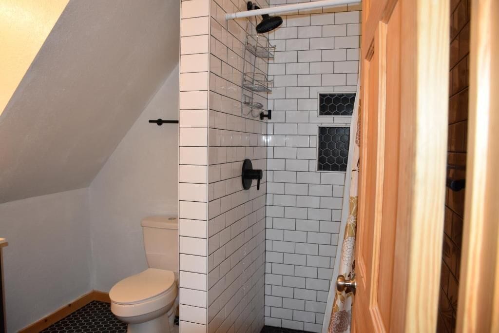 Superior House, Balcony, River View | Bathroom