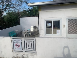 Outdoor dining
